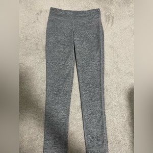 TNA atmosphere leggings, size medium, hi-rise. Good condition.